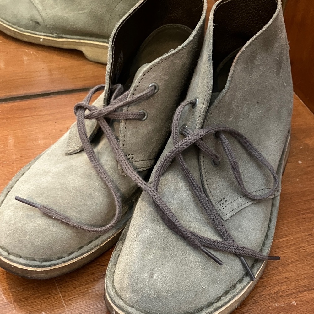 Clarks Women's Gray Suede Heeled Boots